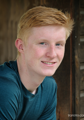Traditional normal looking senior pictures Blue Valley, Saint Thomas Aquinas Kansas city. 